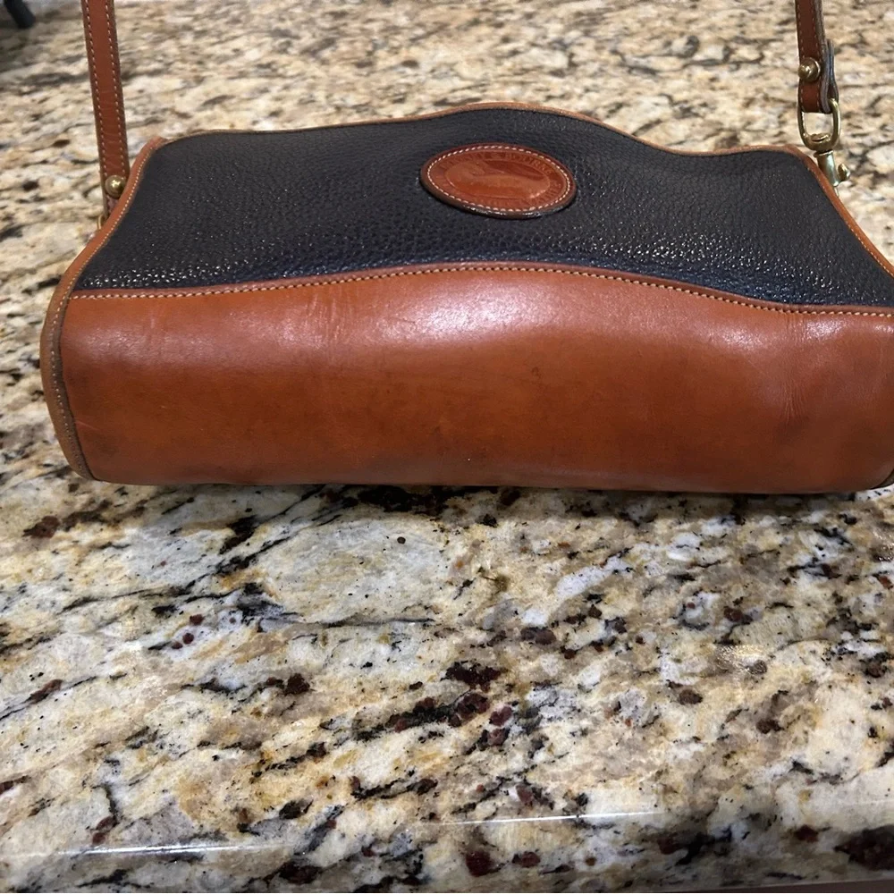 Dooney & Bourke Black Pebbled Leather Zipper Crossbody Bag Vintage